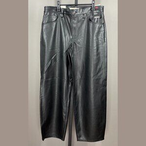 NEW Levi's Pants Womens 31 black faux leather wide leg baggy dad casual moto
